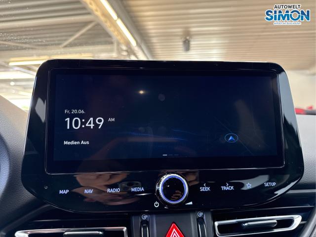 Hyundai / i30 / Grün /  /  / EDITION NAVI SHZ KLIMAAUTOMATIK RFK LED PDC v+h