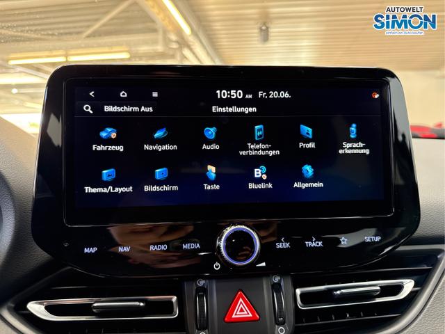 Hyundai / i30 / Grün /  /  / EDITION NAVI SHZ KLIMAAUTOMATIK RFK LED PDC v+h