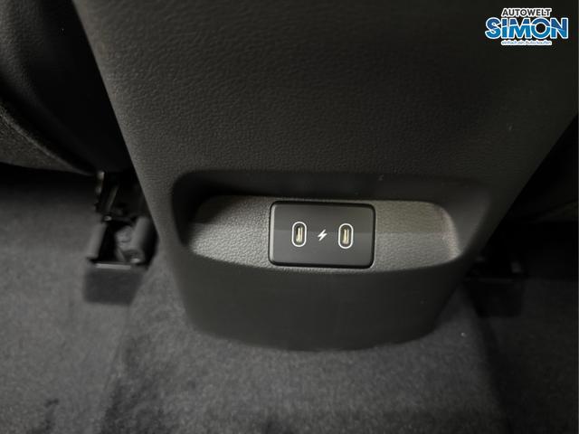 Hyundai / i30 / Grün /  /  / EDITION NAVI SHZ KLIMAAUTOMATIK RFK LED PDC v+h
