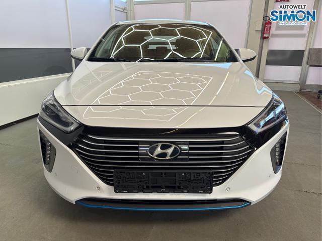 Hyundai / IONIQ /  /  /  / 