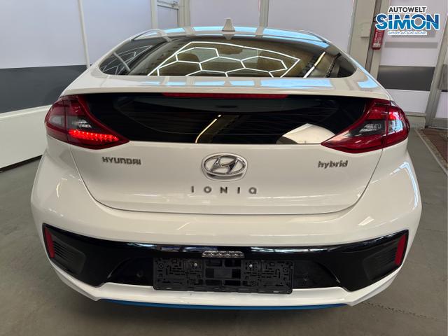 Hyundai / IONIQ /  /  /  / 