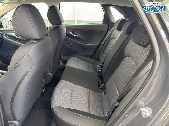 Hyundai / i30 /  /  /  / 