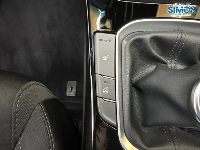 Hyundai i30 Kombi STYLE EDITION NAVI SHZ KLIMAAUTOMATIK RFK LED PDC v+h 