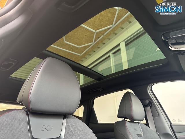 Hyundai / TUCSON /  /  /  / 