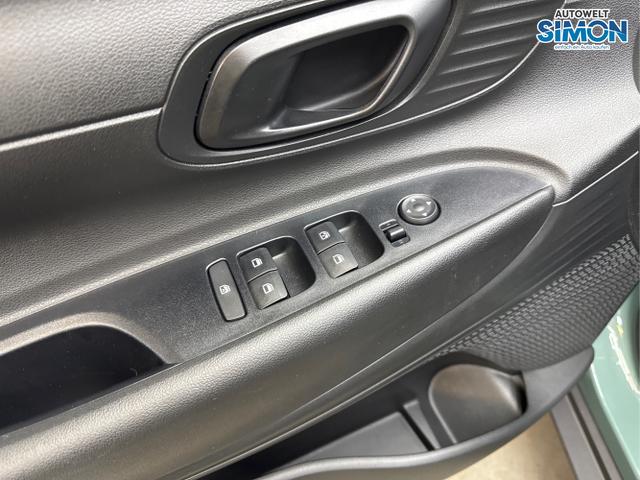 Hyundai / BAYON /  /  /  / 