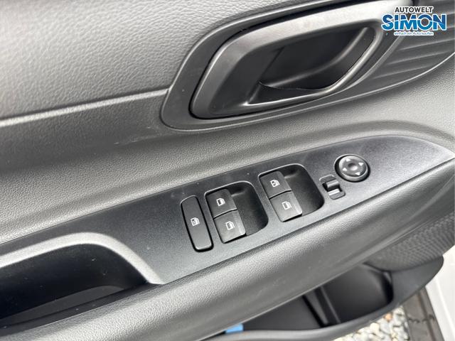 Hyundai / BAYON / Weiß /  /  / 