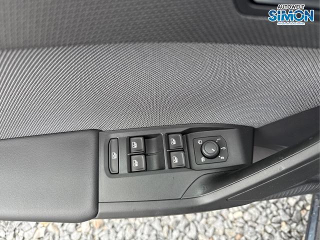 Seat / Leon / Weiß /  /  / 