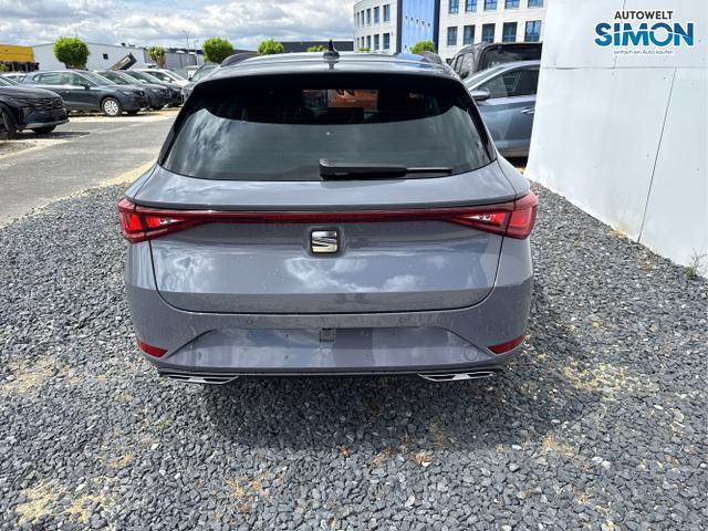Seat / Leon / Weiß /  /  / 