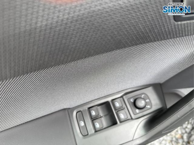 Seat / Leon / Blau /  /  / ACC SHZ RFK PDC ALU