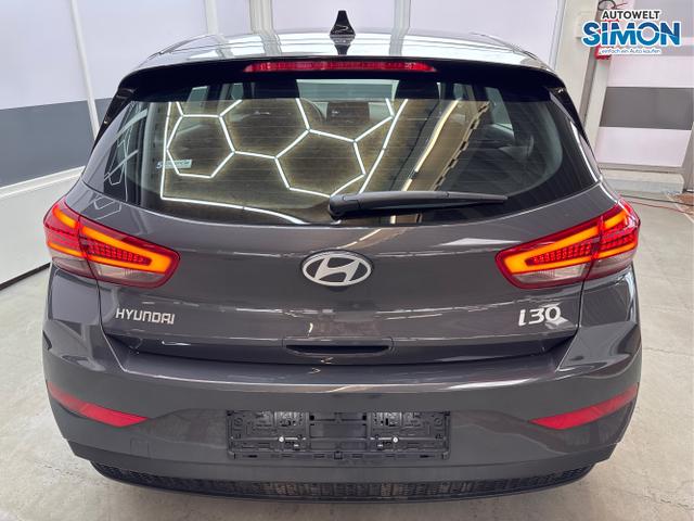 Hyundai / i30 /  /  /  / 