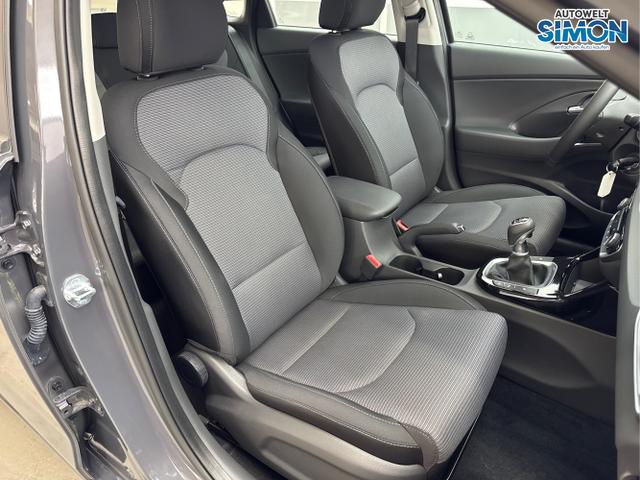 Hyundai / i30 /  /  /  / 