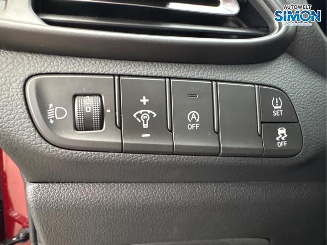 Hyundai / i30 /  /  /  / 