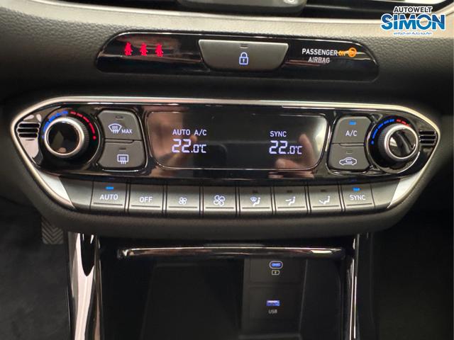 Hyundai / i30 /  /  /  / 