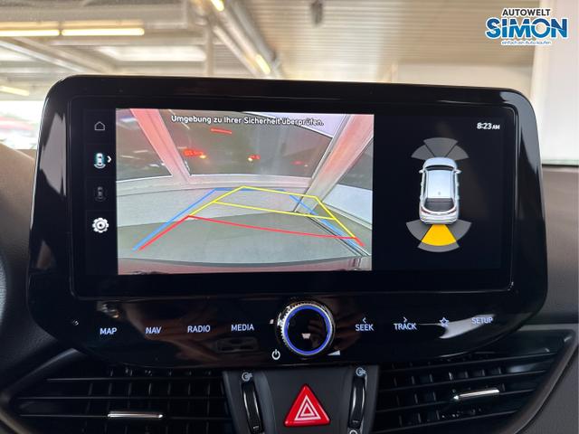 Hyundai / i30 / Rot /  /  / NAVI LED RFK PDC