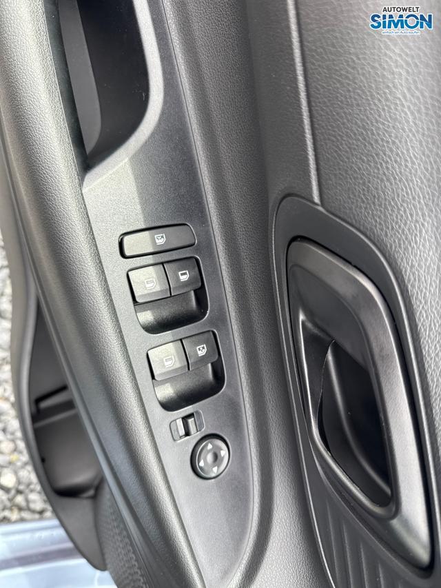 Hyundai / i20 / Blau /  /  / DCT WP KLIMAAUTOMATIK NAVI RFK TEMPOMAT