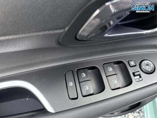 Hyundai / i20 / Grün /  /  / NAVI SHZ LED ALU RFK SHZ KLIMAAUTOMATIK 
