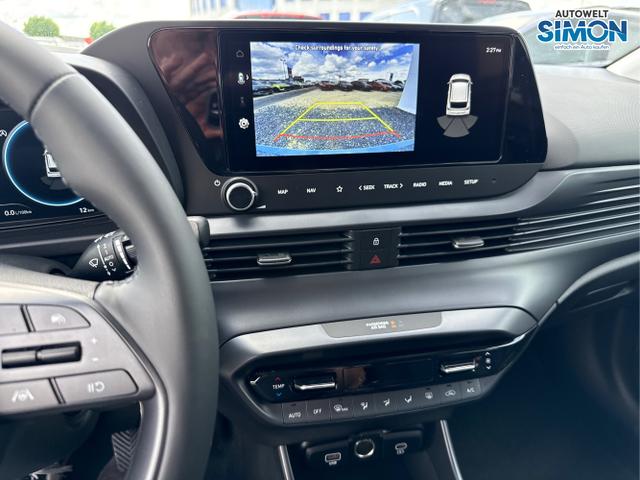 Hyundai / i20 / Grün /  /  / NAVI SHZ LED ALU RFK SHZ KLIMAAUTOMATIK 