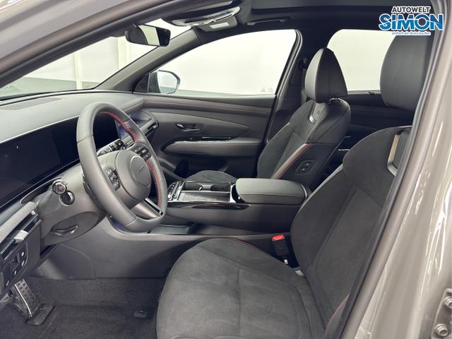 Hyundai / TUCSON /  /  /  / 