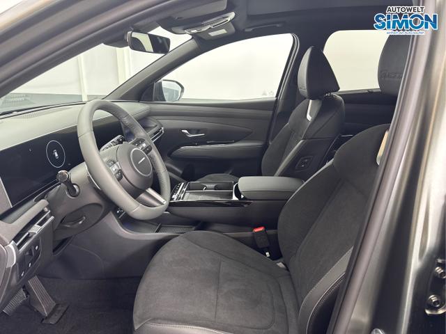 Hyundai / TUCSON /  /  /  / 