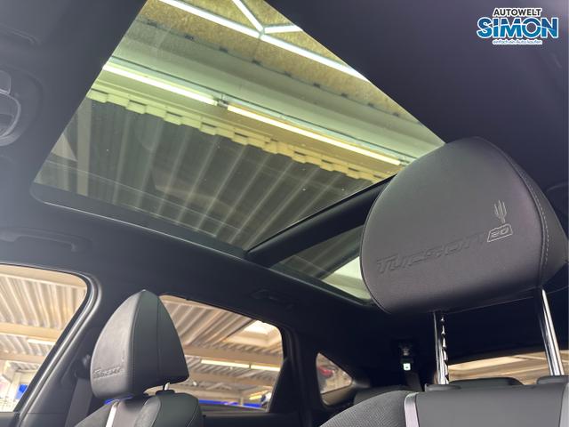 Hyundai / TUCSON /  /  /  / 