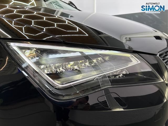 Seat / Leon / Schwarz /  /  / NAVI SHZ LED 