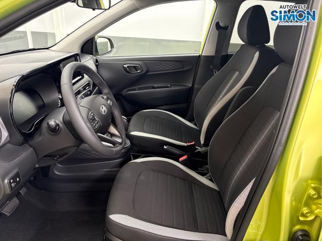 Hyundai / i10 / Grün /  /  / AUT NAVI SHZ TEMPOMAT 