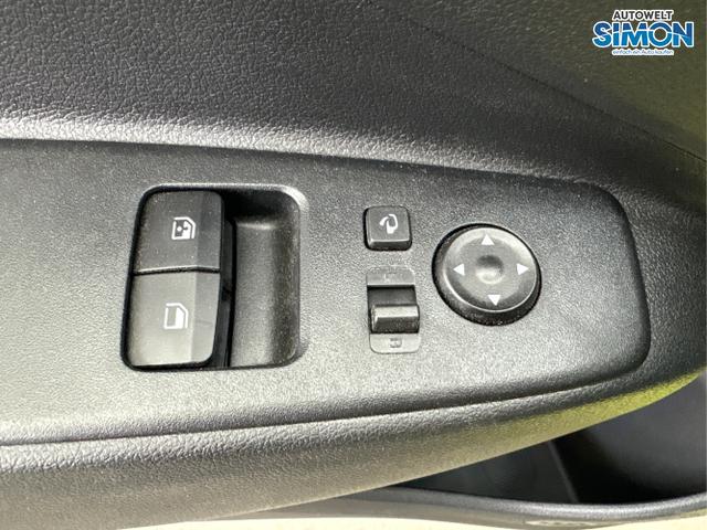 Hyundai / i10 / Grün /  /  / AUT NAVI SHZ TEMPOMAT 