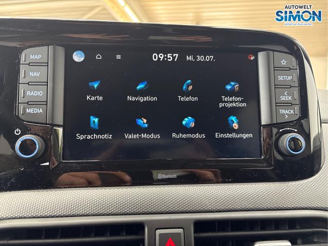 Hyundai / i10 / Grün /  /  / AUT NAVI SHZ TEMPOMAT 