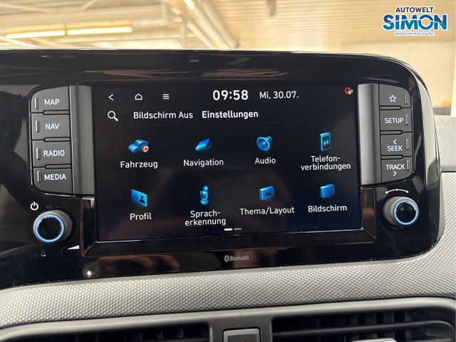 Hyundai / i10 / Grün /  /  / AUT NAVI SHZ TEMPOMAT 
