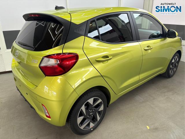 Hyundai / i10 / Grün /  /  / AUT NAVI SHZ TEMPOMAT 