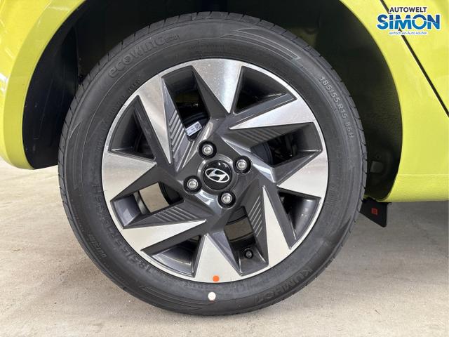 Hyundai / i10 / Grün /  /  / AUT NAVI SHZ TEMPOMAT 