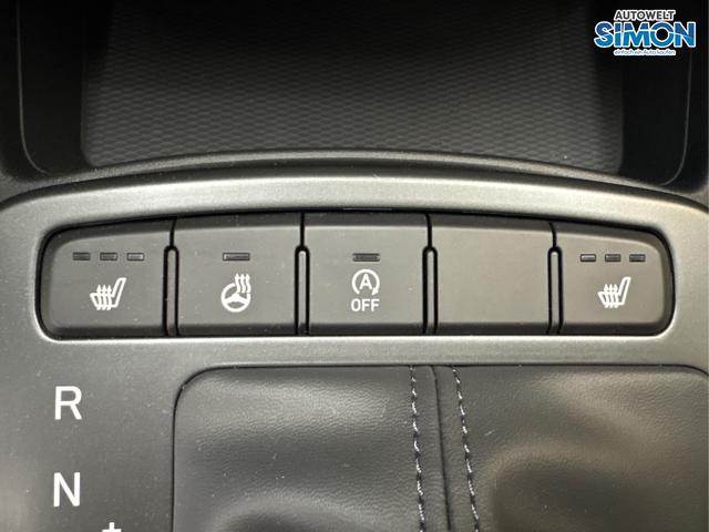 Hyundai / i10 / Grün /  /  / AUT NAVI SHZ TEMPOMAT 
