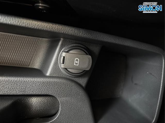 Hyundai / i10 / Grün /  /  / AUT NAVI SHZ TEMPOMAT 