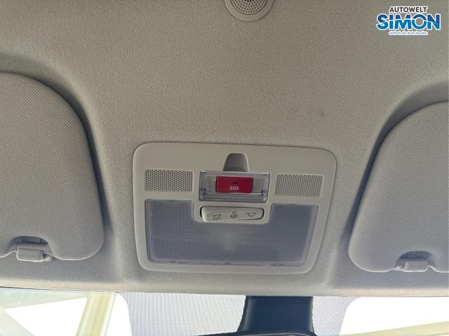 Hyundai / i10 / Grün /  /  / AUT NAVI SHZ TEMPOMAT 