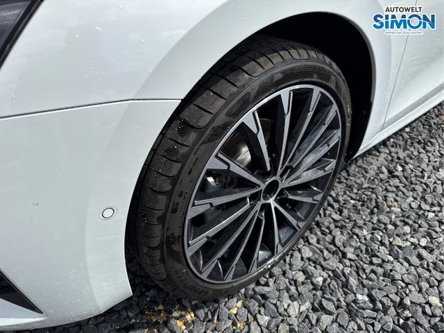 Skoda / Octavia / Weiß /  /  / 