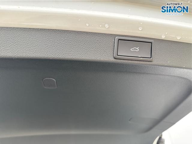 Skoda / Octavia / Weiß /  /  / 