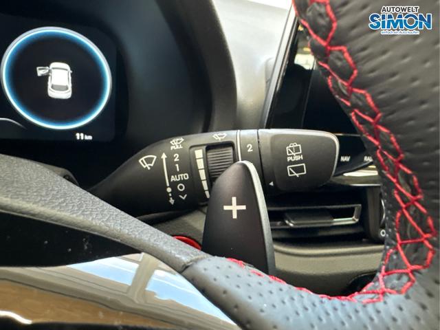 Hyundai / i30 / Weiß /  /  / DCT ACC NAVI RFK WP 