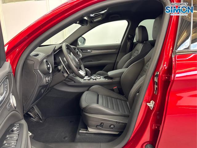 Alfa Romeo / Stelvio / Rot /  /  / 