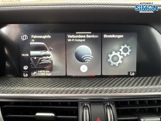 Alfa Romeo / Stelvio / Rot /  /  / 