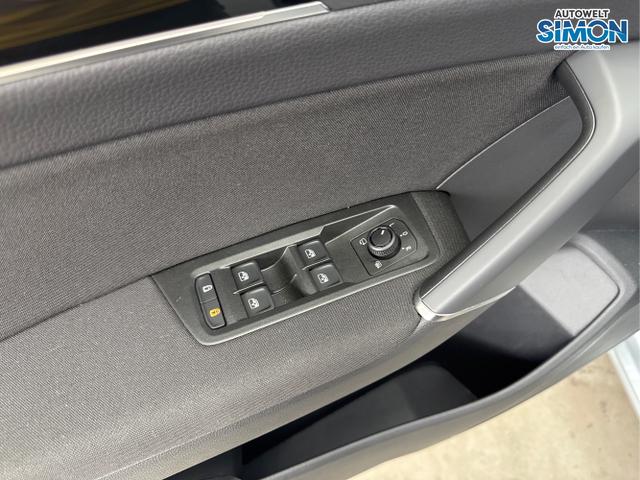 Volkswagen / Touran / Silber /  /  / 