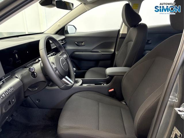 Hyundai / KONA / Grau /  /  / NAVI KLIMAAUTOMATIK PDC v+h RFK