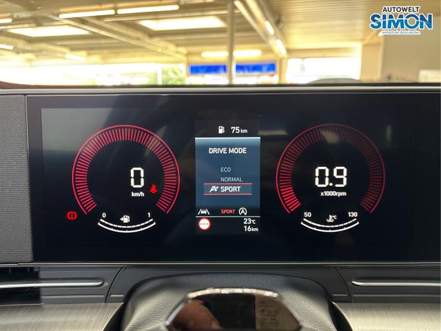 Hyundai / KONA / Grau /  /  / NAVI KLIMAAUTOMATIK PDC v+h RFK