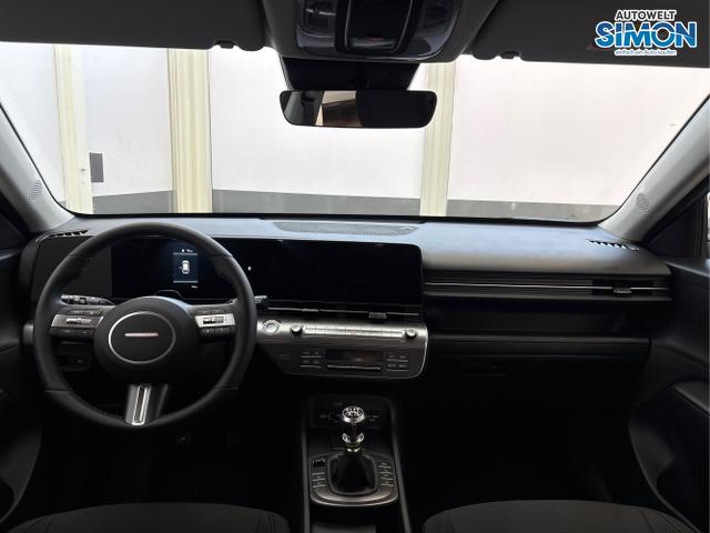 Hyundai / KONA / Grau /  /  / NAVI KLIMAAUTOMATIK PDC v+h RFK