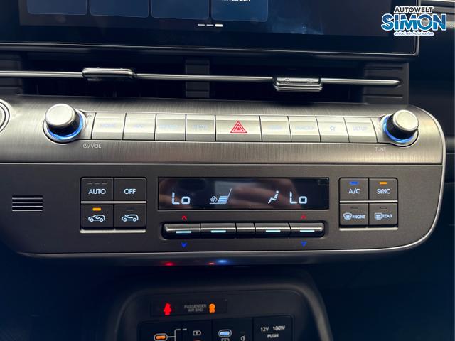 Hyundai / KONA / Grau /  /  / NAVI KLIMAAUTOMATIK PDC v+h RFK