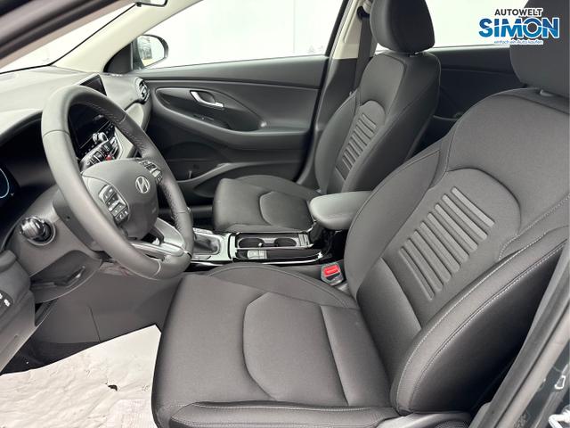 Hyundai / i30 / Grün /  /  / EDITION SHZ NAVI ALU LED RFK PDC