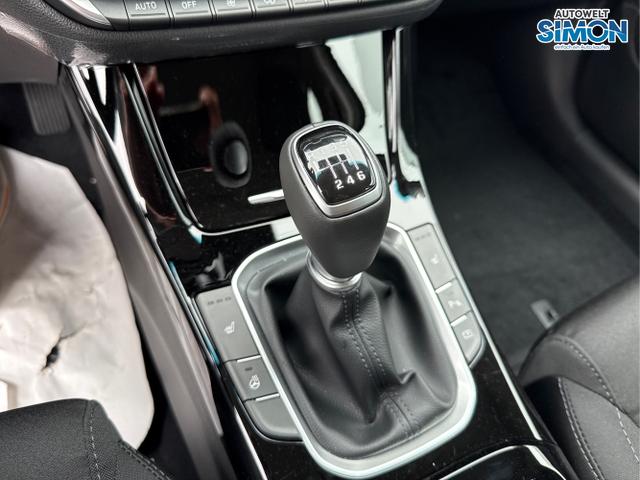 Hyundai / i30 / Grün /  /  / EDITION SHZ NAVI ALU LED RFK PDC