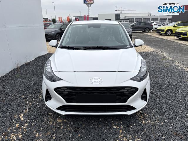Hyundai / i10 / Weiß /  /  / AUT NAVI SHZ TEMPOMAT 