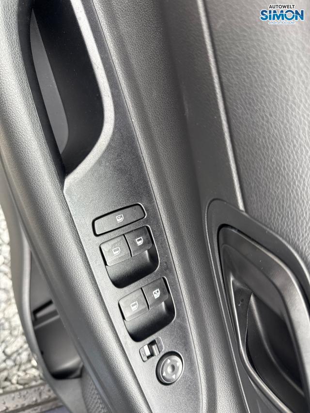 Hyundai / BAYON / Blau /  /  / DCT NAVI RFK PDC 