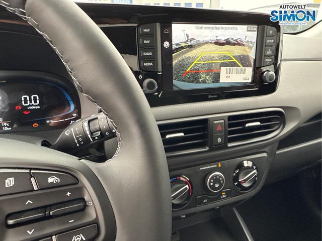 Hyundai / i10 / Grün /  /  / AUT NAVI SHZ TEMPOMAT 