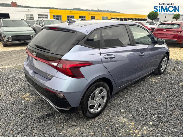 Hyundai / i20 / Blau /  /  / NAVI Klimaautomatik SHZ 
